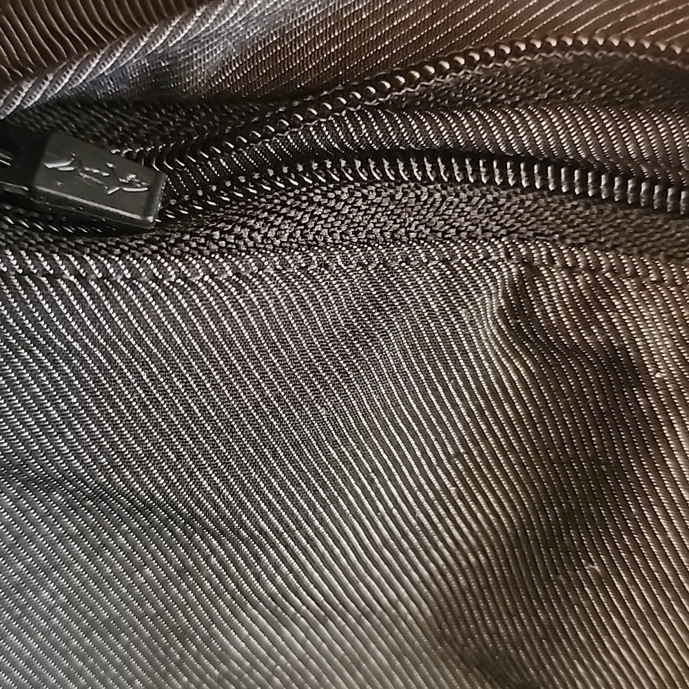 Greg Norman Men's Charcoal Black Shorts - Picture 6 of 13